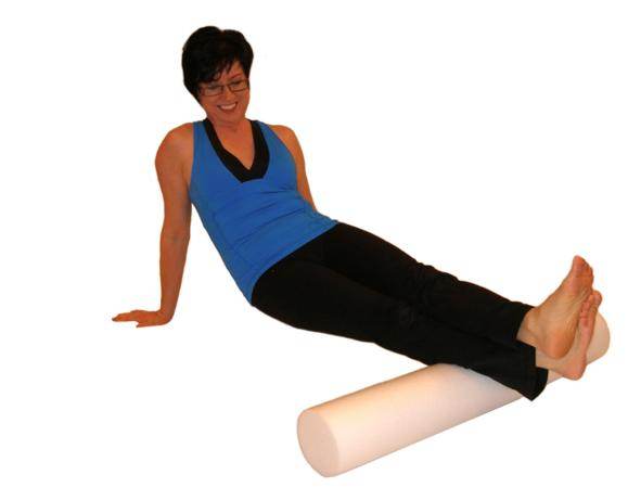 Foam roll knee stretch